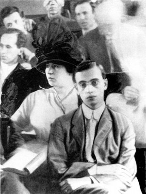 452px-Leo-frank-at-trial.jpg