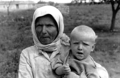 Женщина с ребенком.jpg