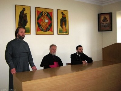 В Харькове состоялась встреча со старокатолическим священником..jpg