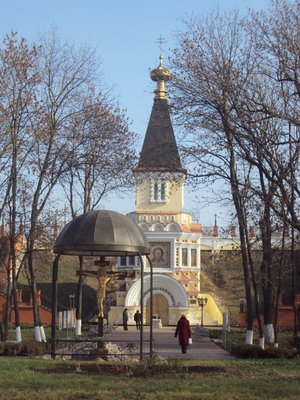 Часовня и Царский крест.jpg