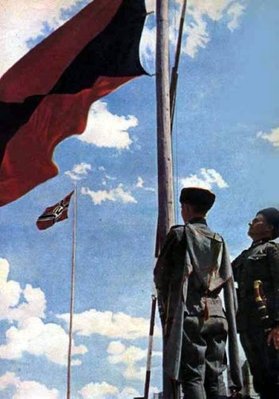 Казаки поднимают флаг своей республики Казакия.jpg