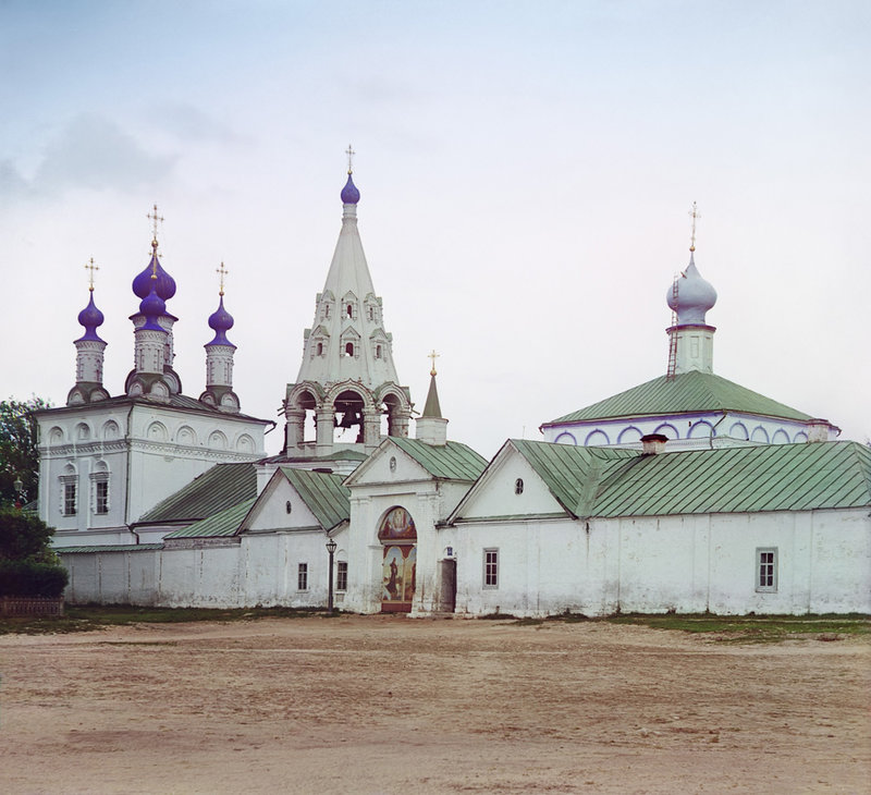 Вход в Спасский монастырь.1912.jpg