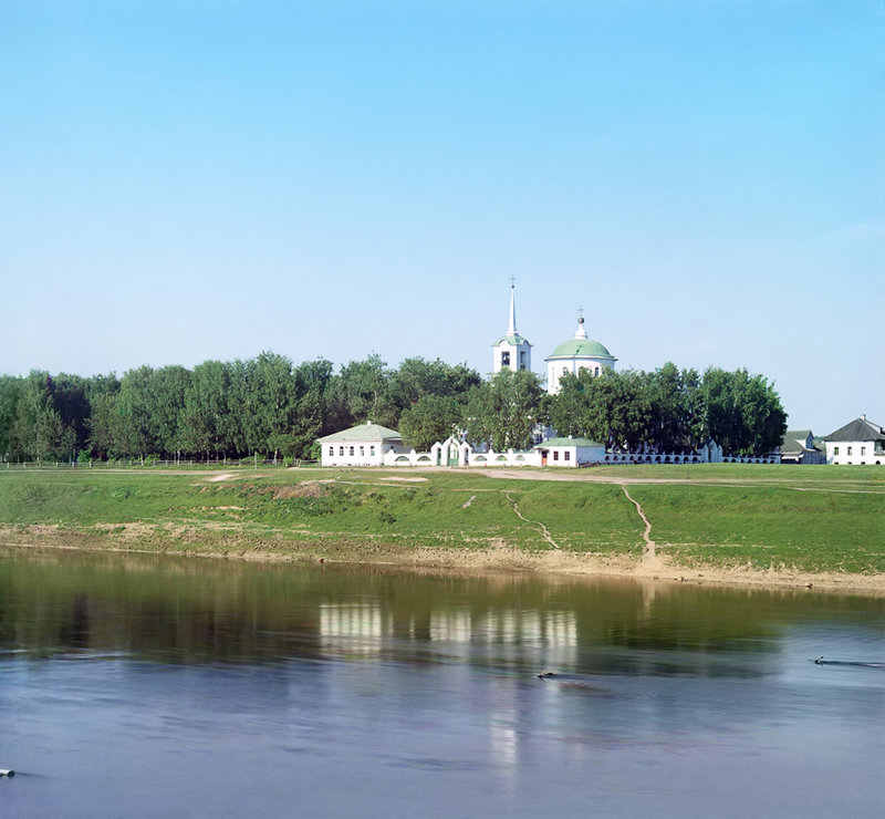 !Собор Успения Пресвятой Богородицы в Зубцове 1910.jpg