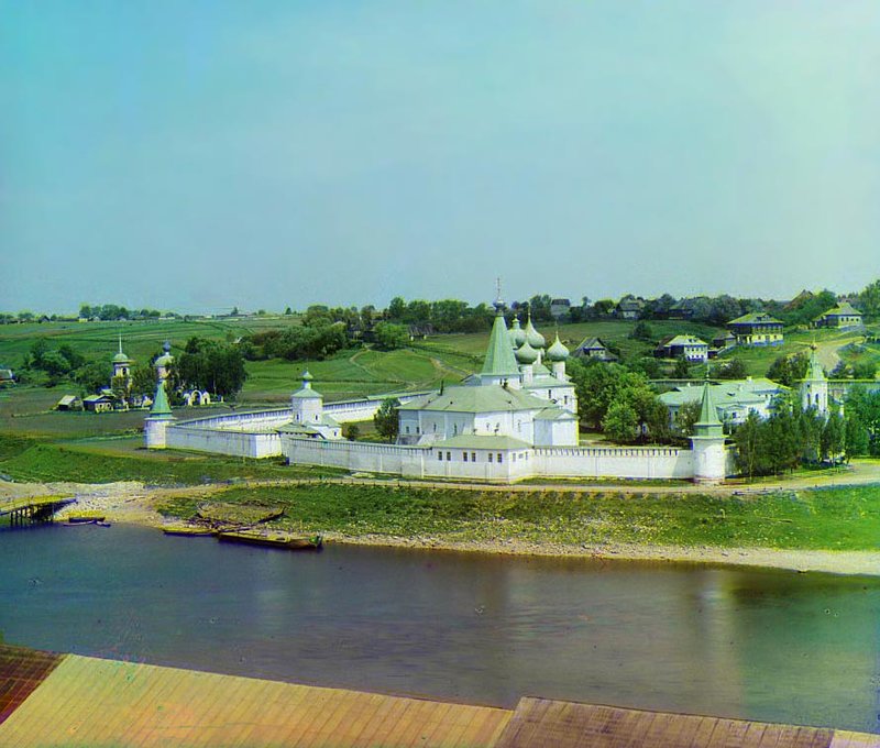 !Успенский Старицкий монастырь.Вид с городища.1910..jpg