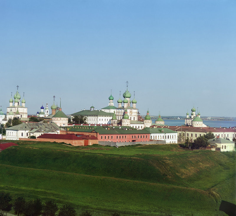 !вид Кремля с колокольни Всесвятской церкви Ростов Великий 1911.jpg